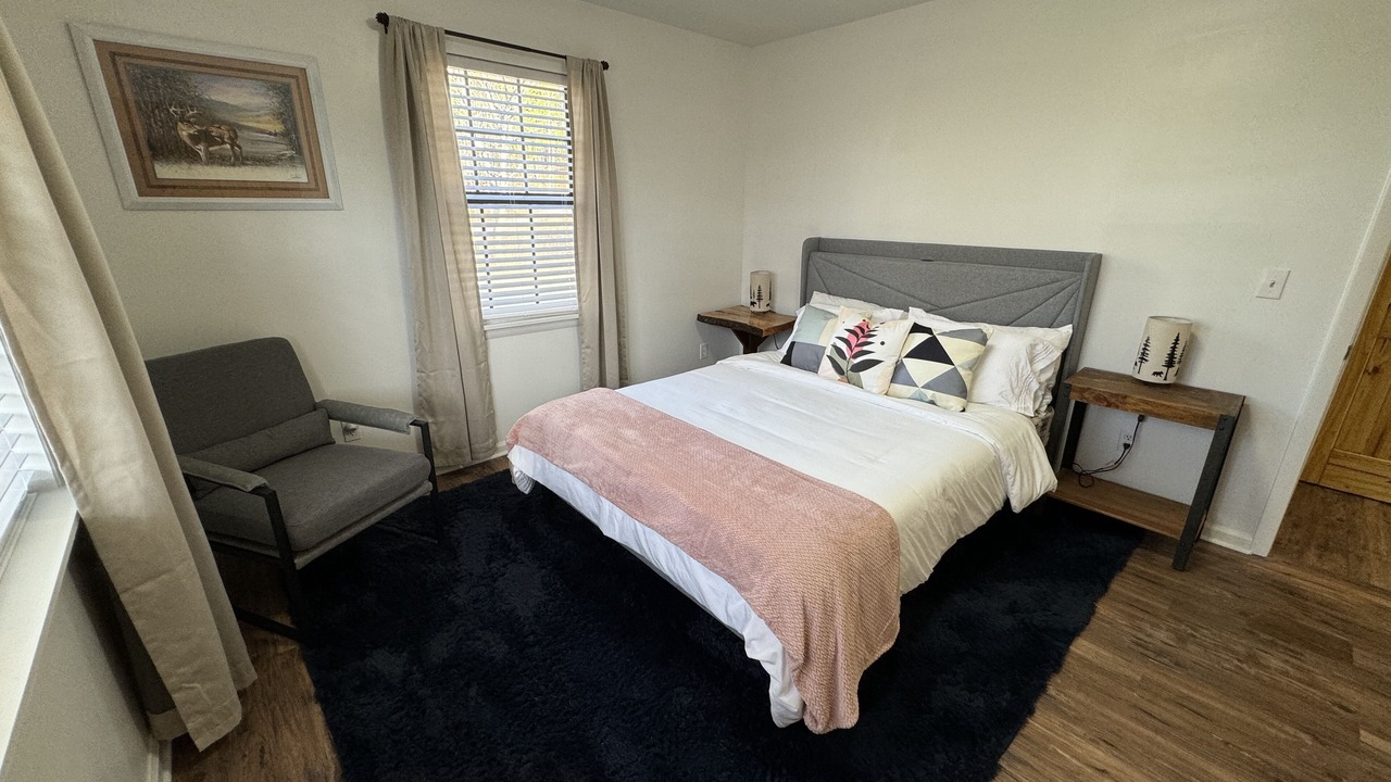 Photo of Bedroom in Hiawassee