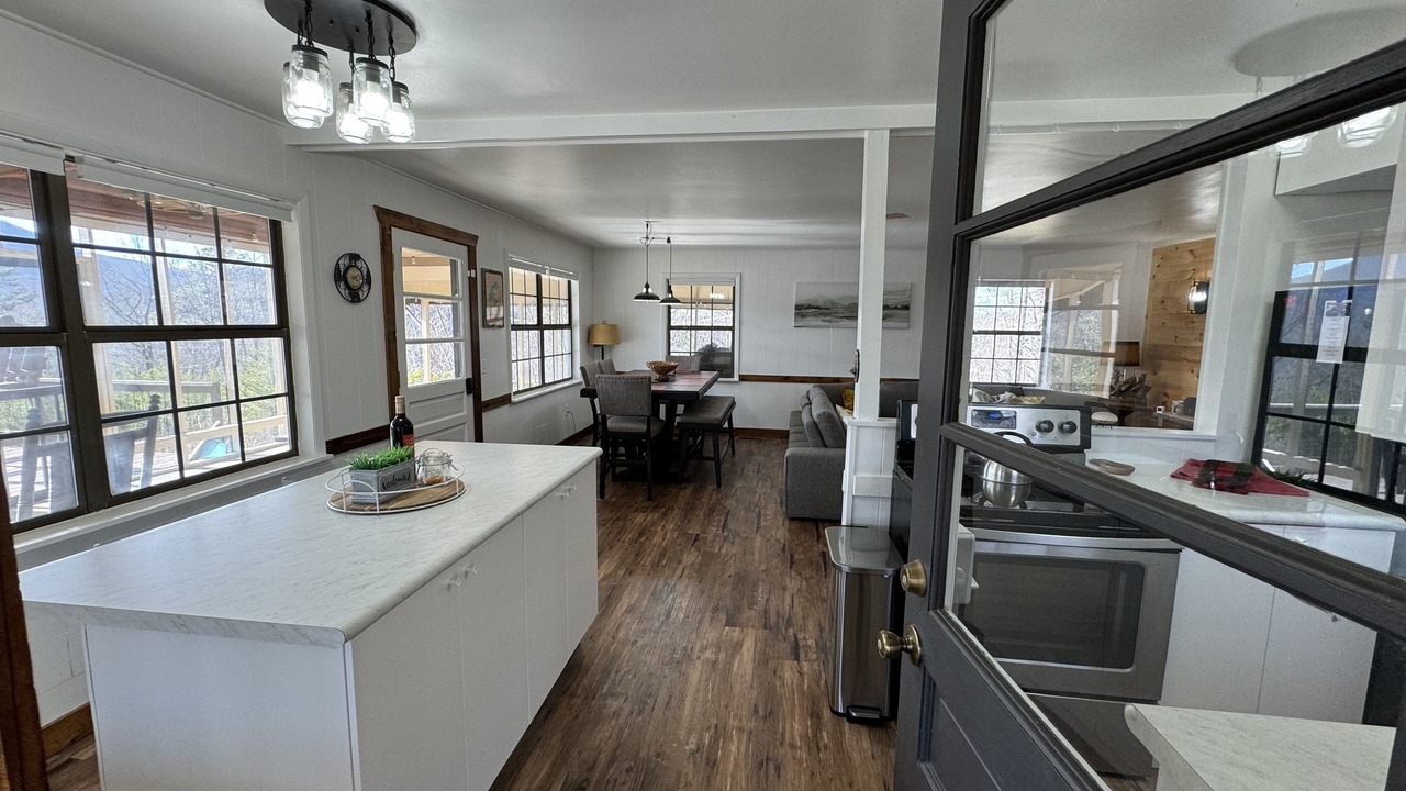 Photo of Kitchen in Hiawassee