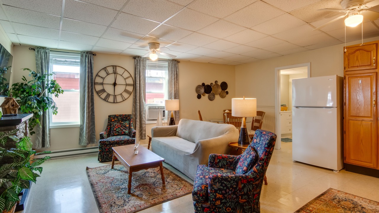 Photo of Livingroom in Mayville