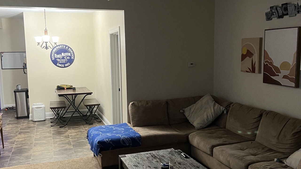 Photo of Livingroom in Depew