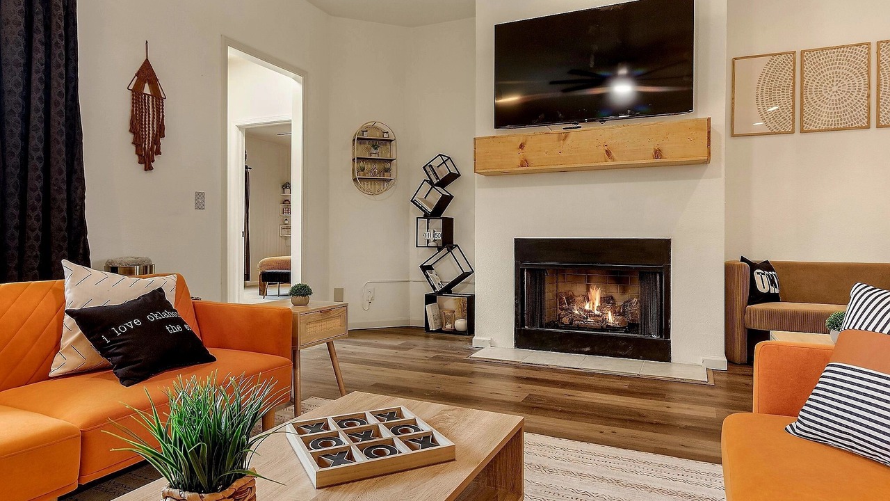 Photo of Livingroom in Catoosa