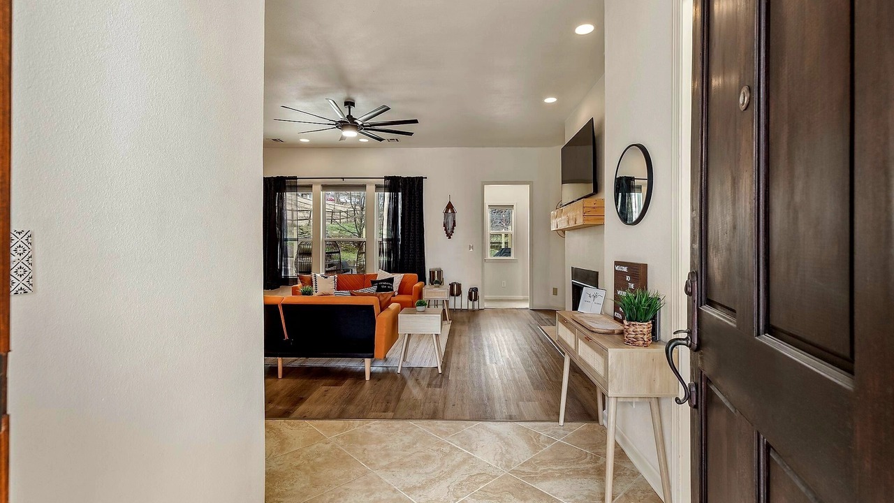 Photo of Livingroom in Catoosa