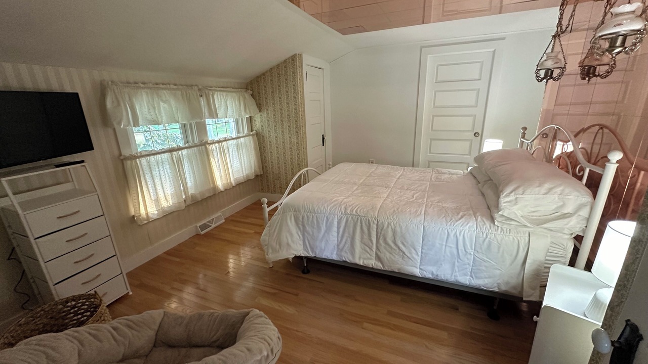 Photo of Bedroom in Mayville