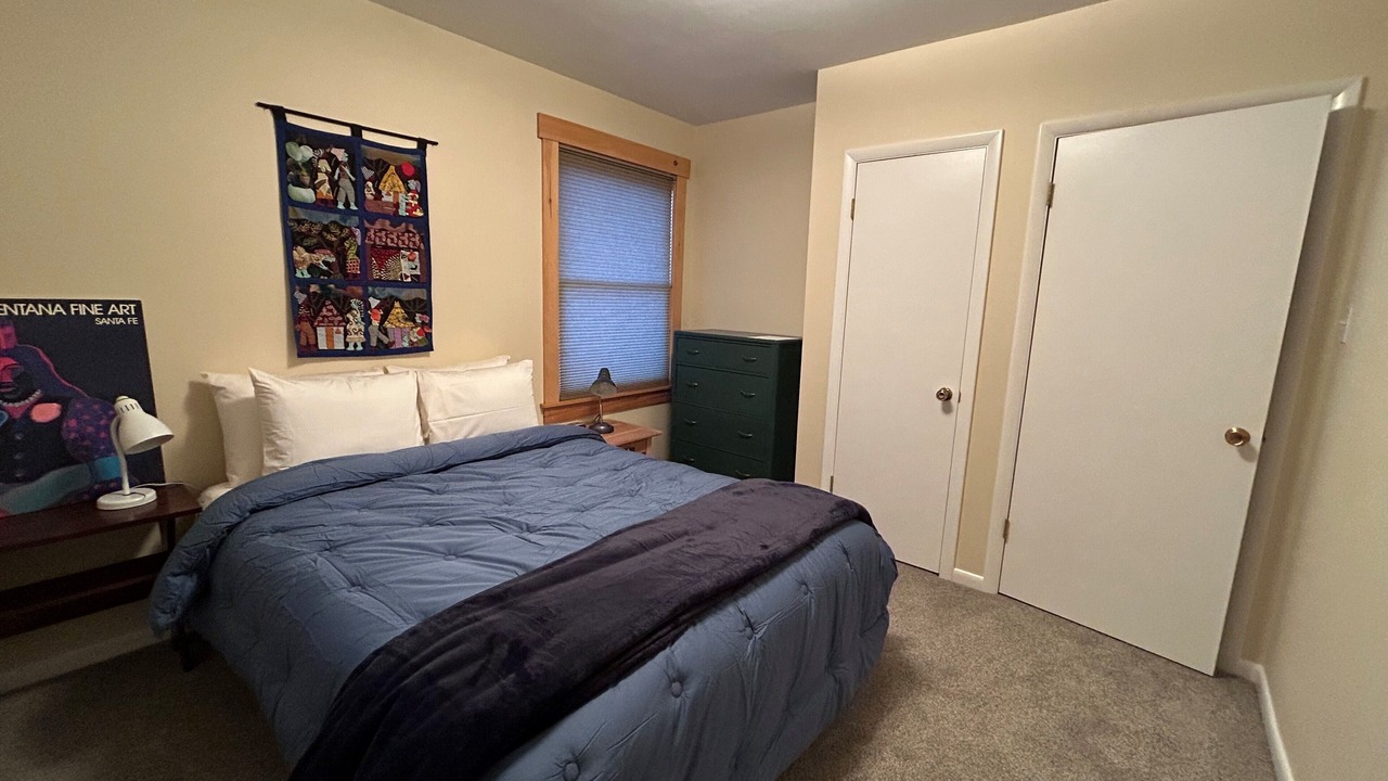 Photo of Bedroom in Torrey
