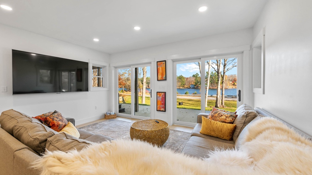 Photo of Livingroom in Dryden