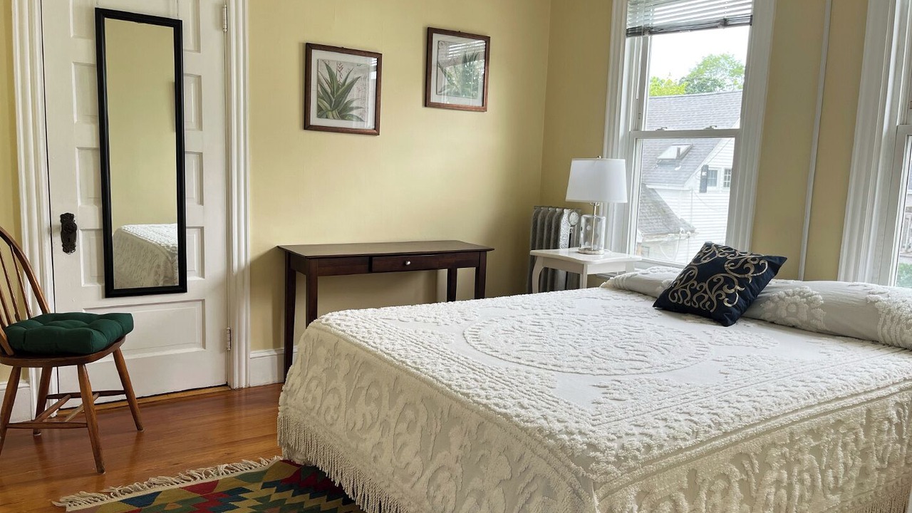 Photo of Bedroom in Back Cove