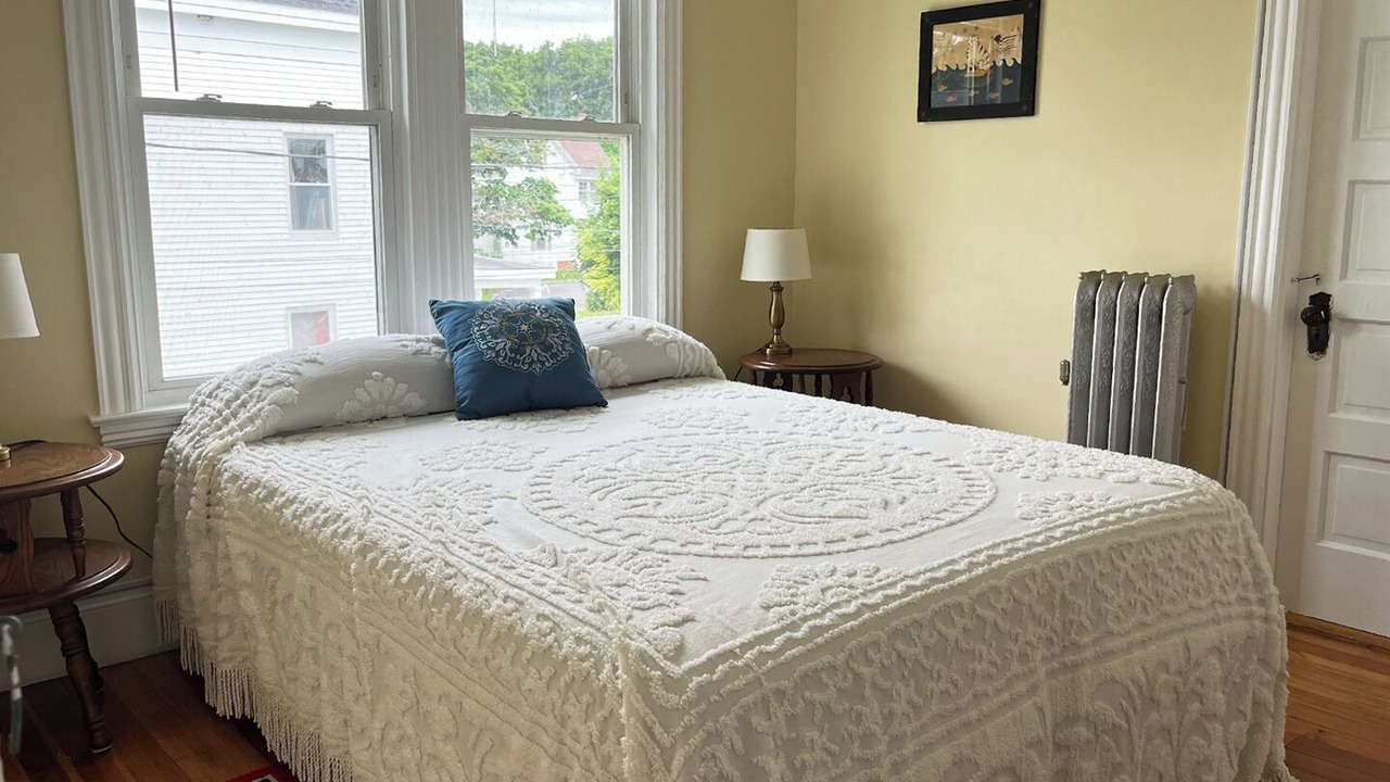 Photo of Bedroom in Back Cove