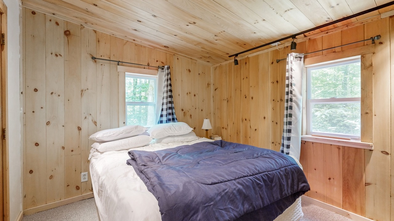 Photo of Bedroom in Kents Hill