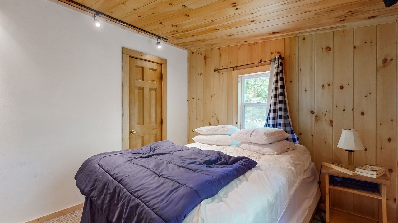 Photo of Bedroom in Kents Hill