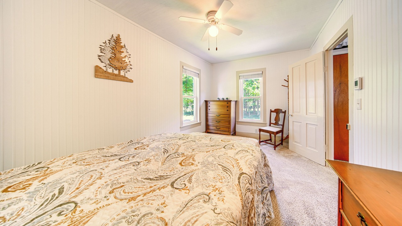 Photo of Bedroom in Centerville