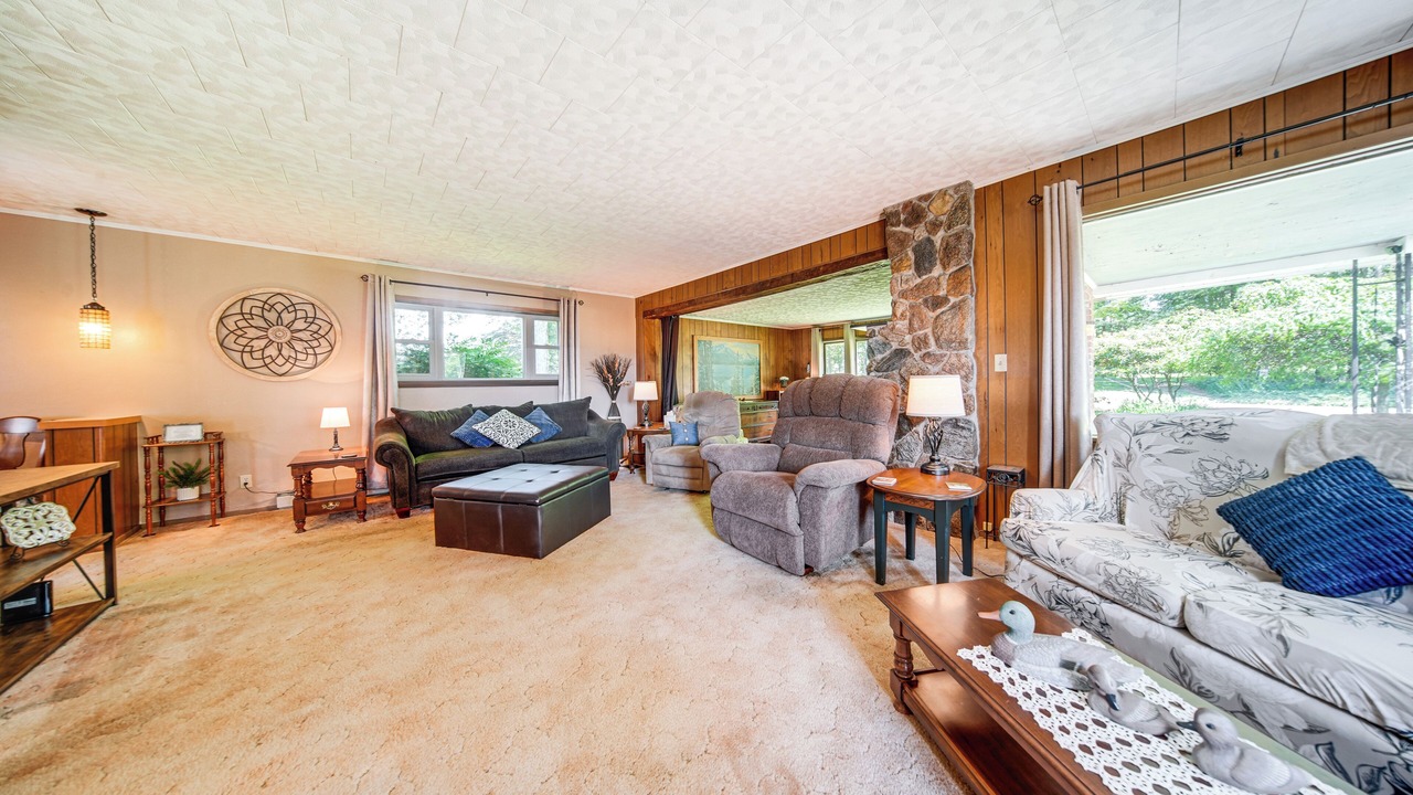 Photo of Livingroom in Centerville