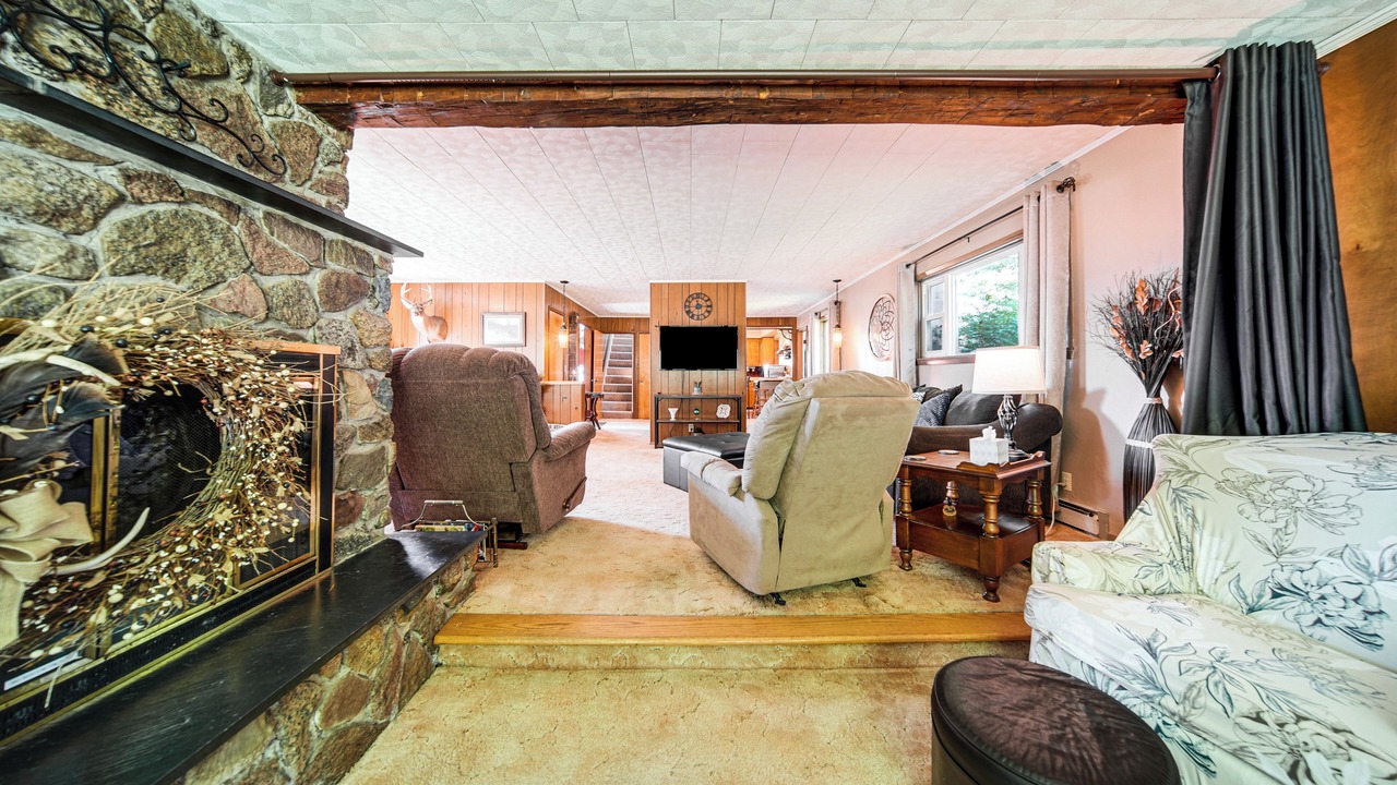 Photo of Livingroom in Centerville