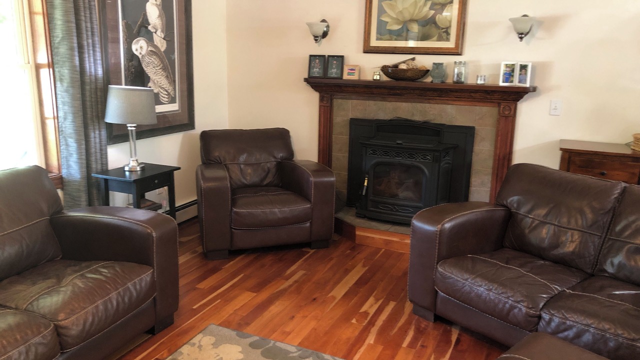 Photo of Livingroom in Scarborough