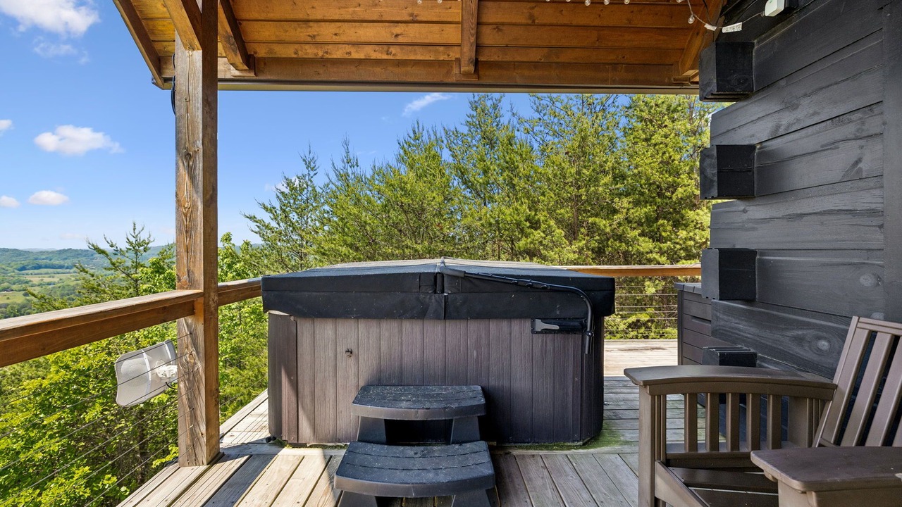 Photo of Patio Balcony in Tellico Plains