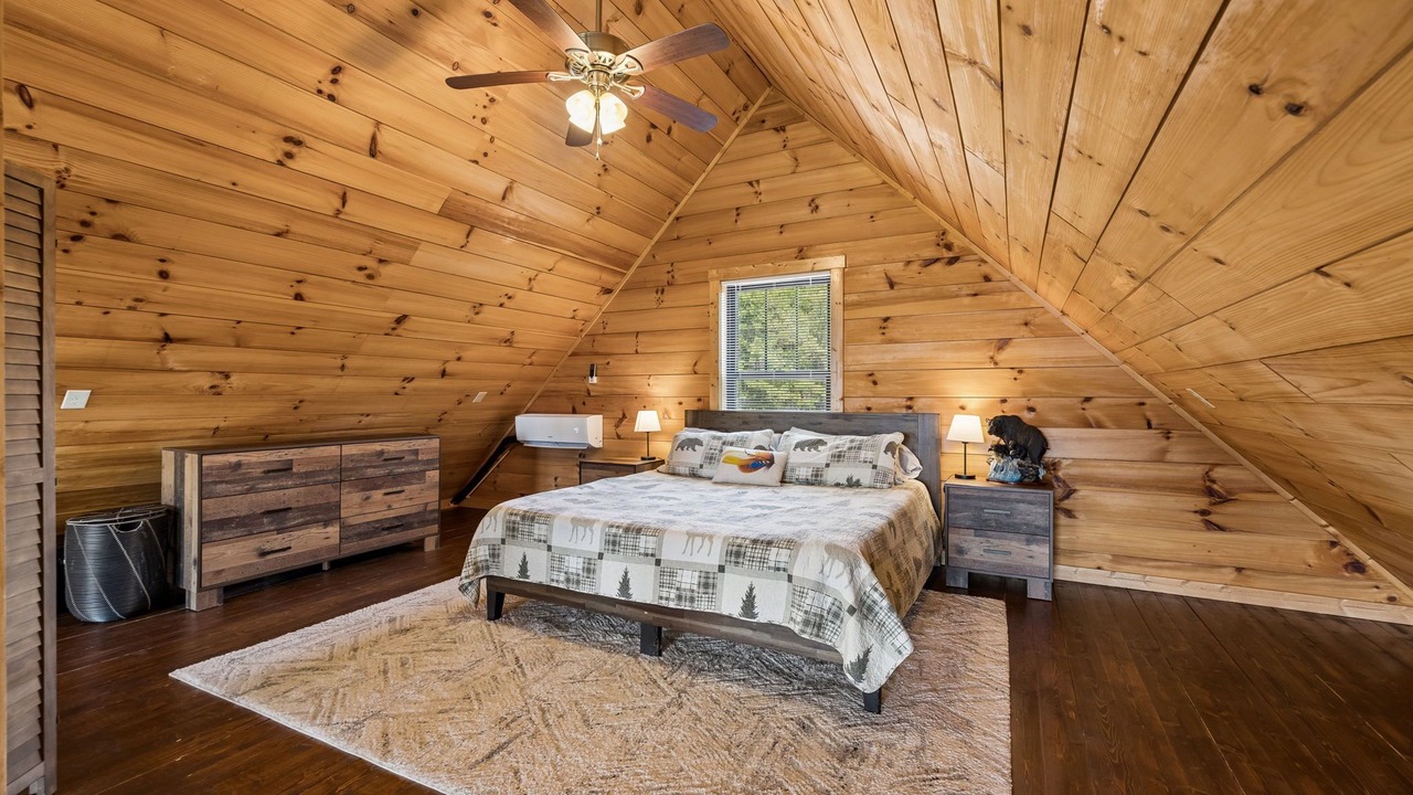 Photo of Bedroom in Tellico Plains