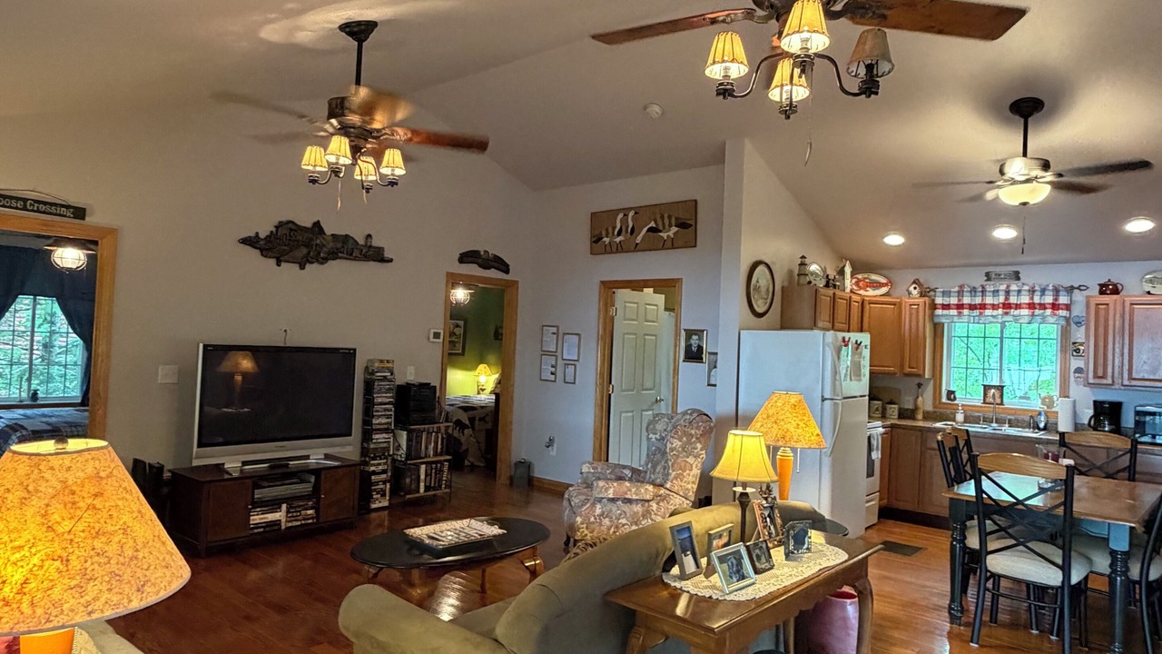Photo of Livingroom in Ellsworth