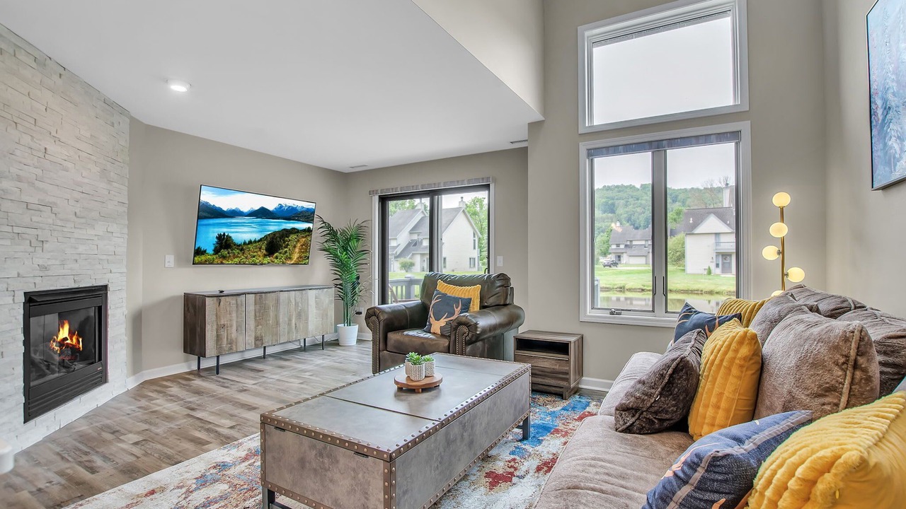 Photo of Livingroom in Ellicottville