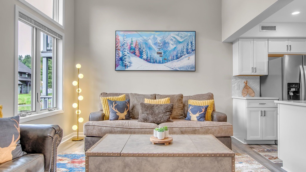 Photo of Livingroom in Ellicottville