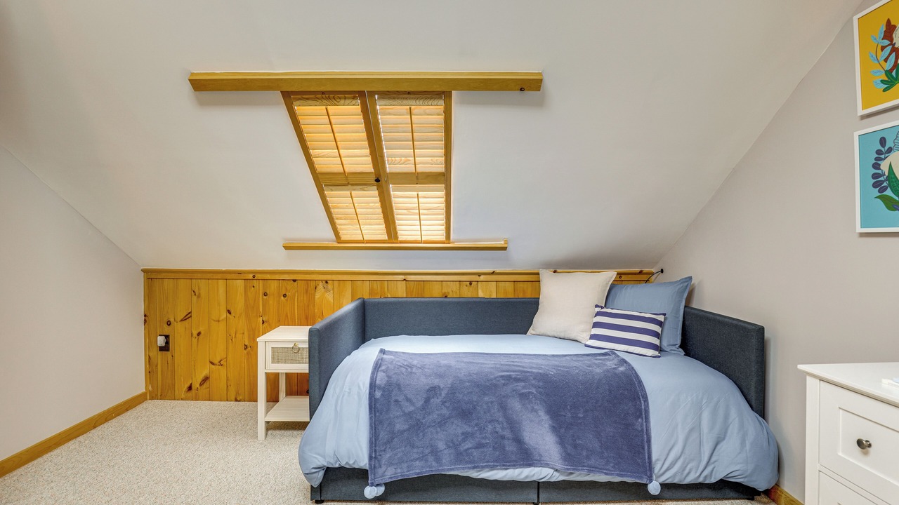 Photo of Bedroom in Hammondsport