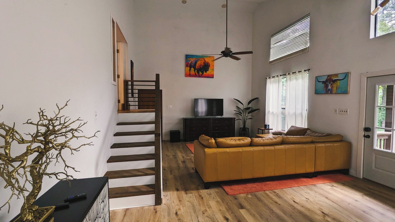 Photo of Livingroom in Scroggins