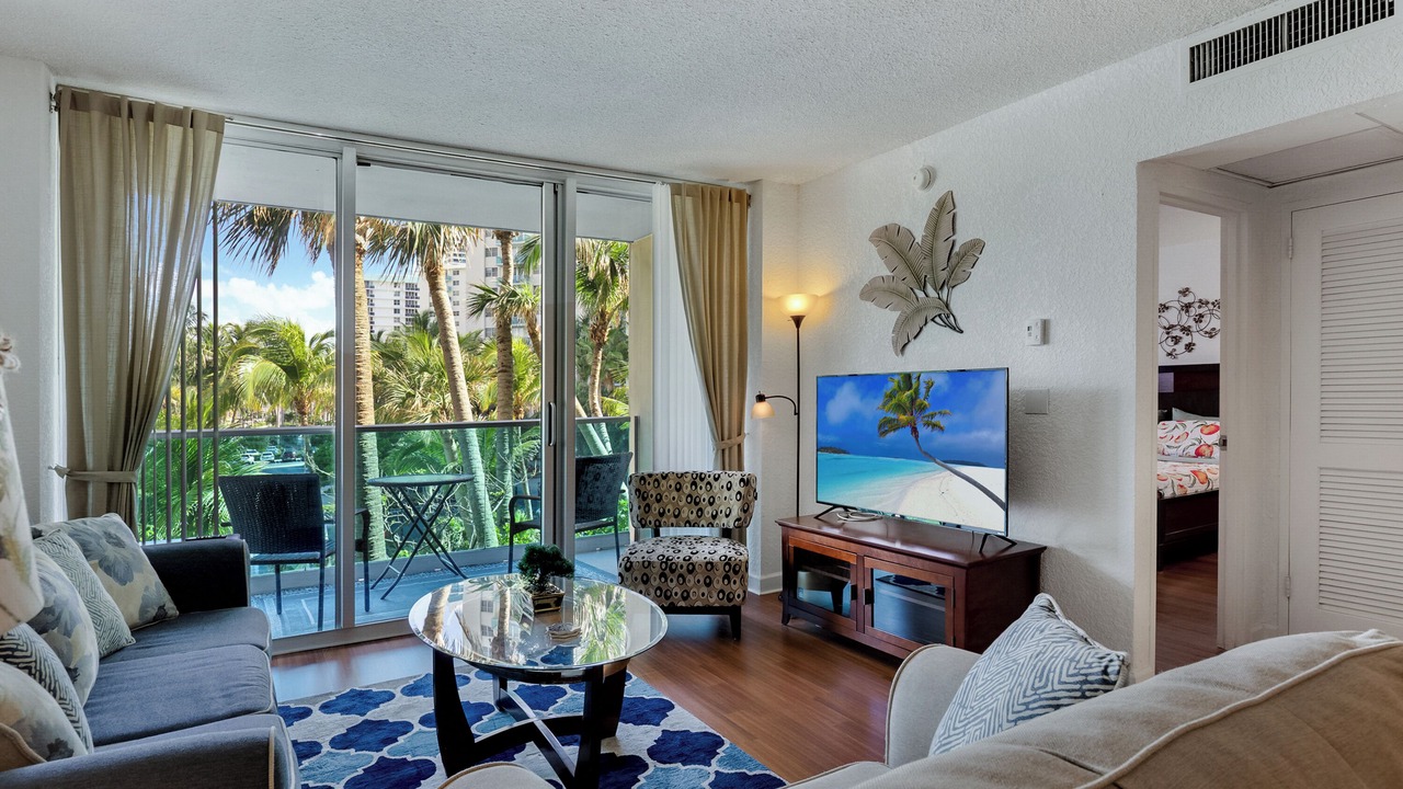 Photo of Livingroom in Hollywood South Central Beach