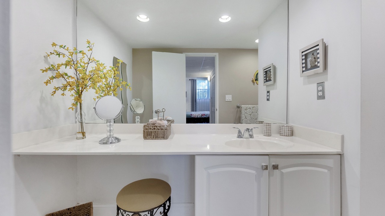 Photo of Bathroom in Hollywood South Central Beach