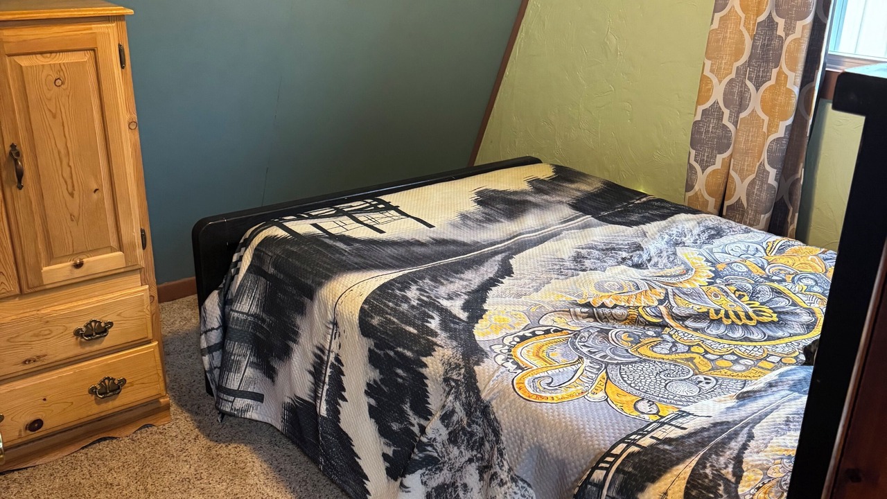Photo of Bedroom in Canadohta Lake