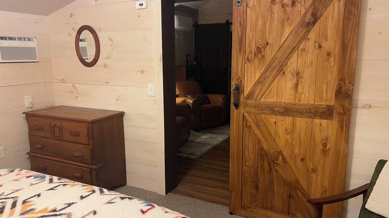 Photo of Bedroom in Painted Post