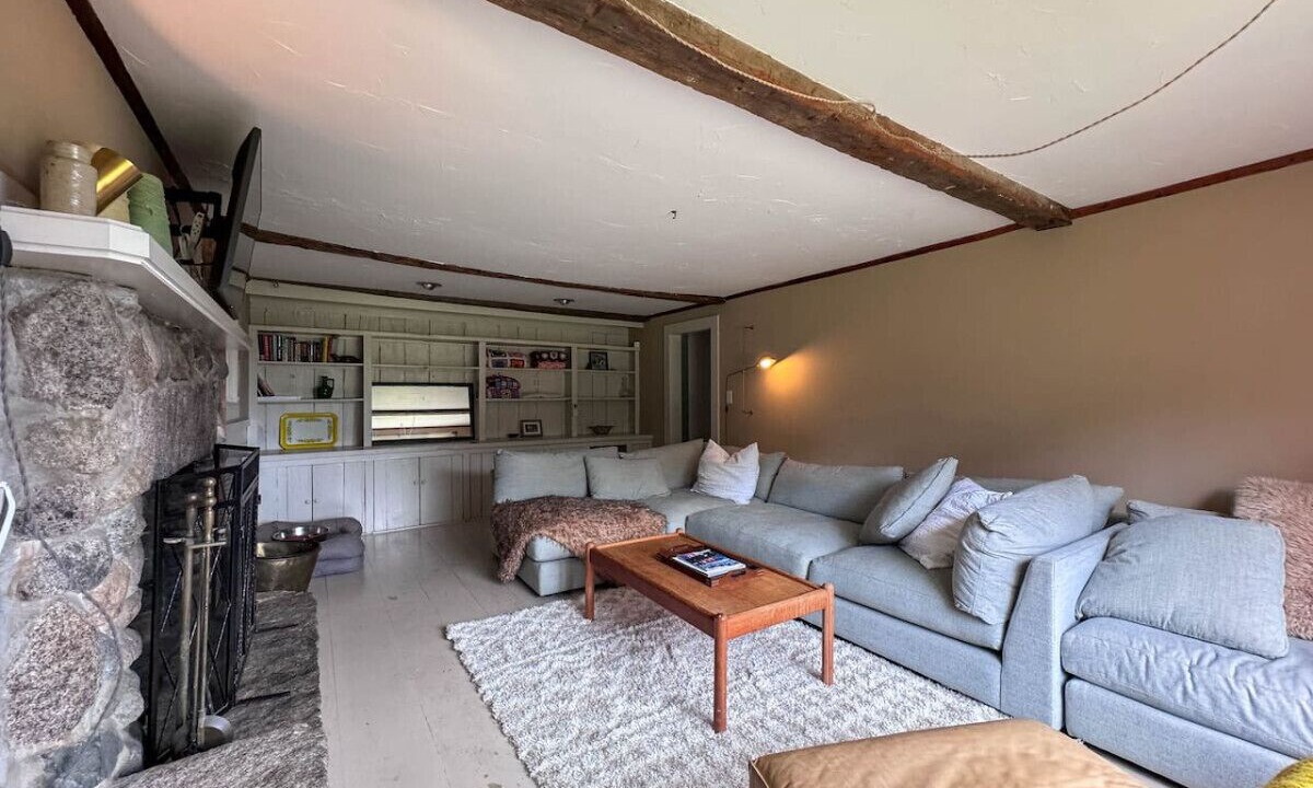 Photo of Livingroom in Fryeburg