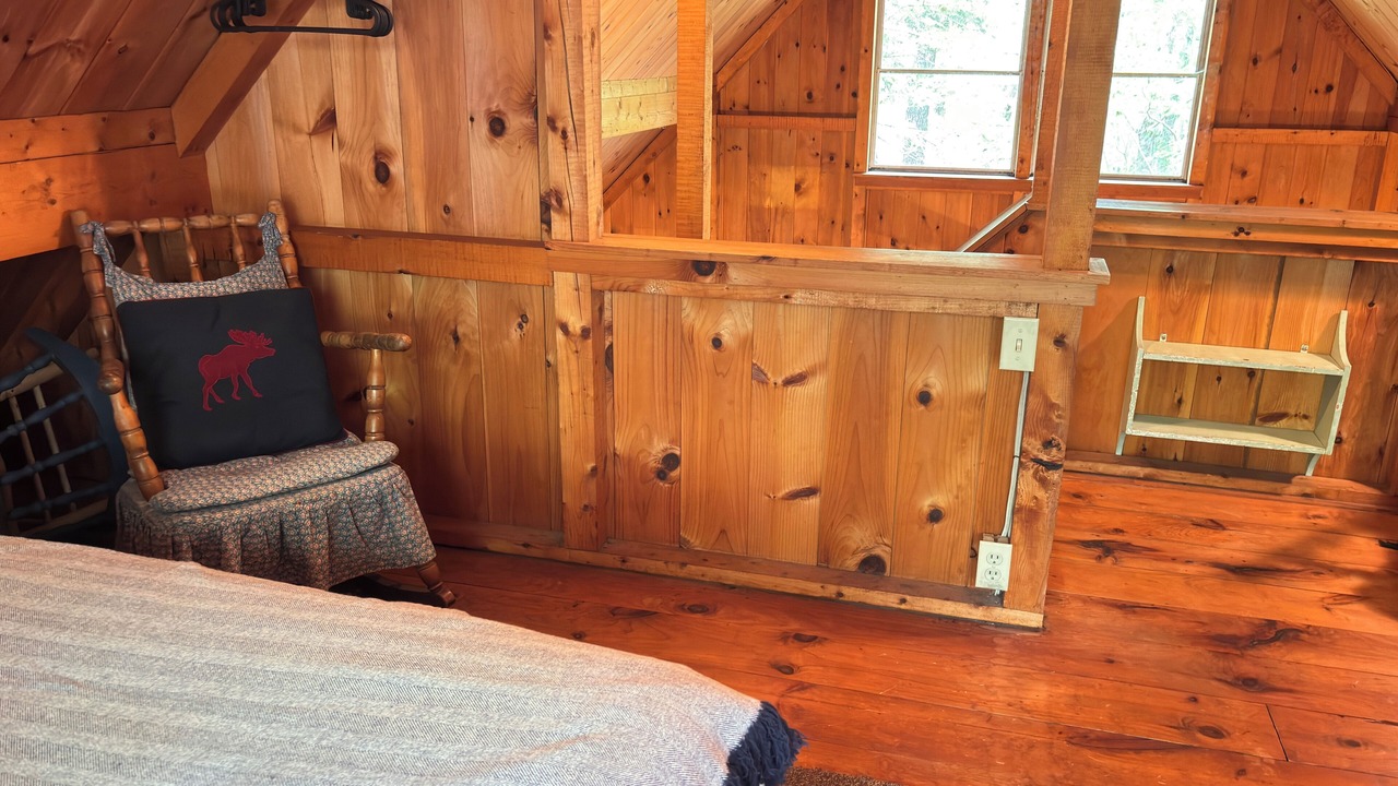 Photo of Bedroom in Hall Quarry