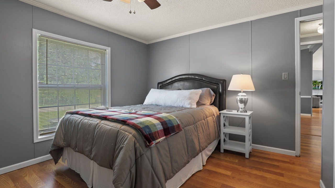 Photo of Bedroom in Buckeye Lake
