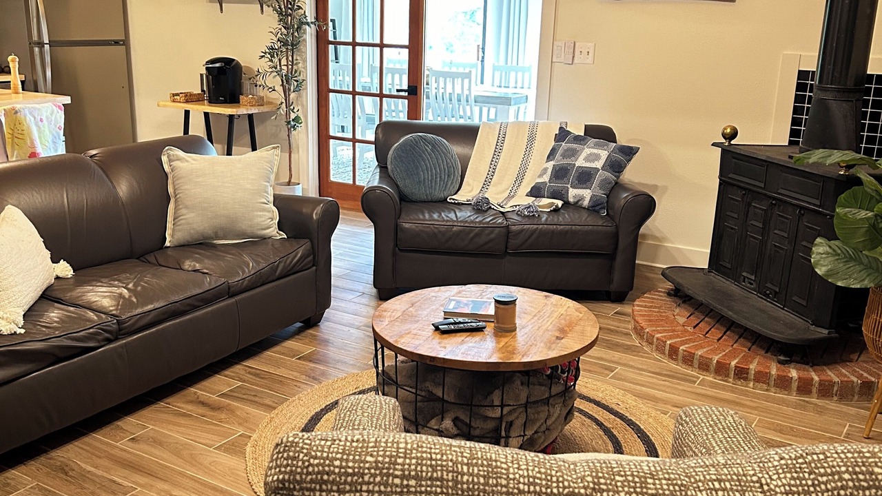 Photo of Livingroom in Dennis