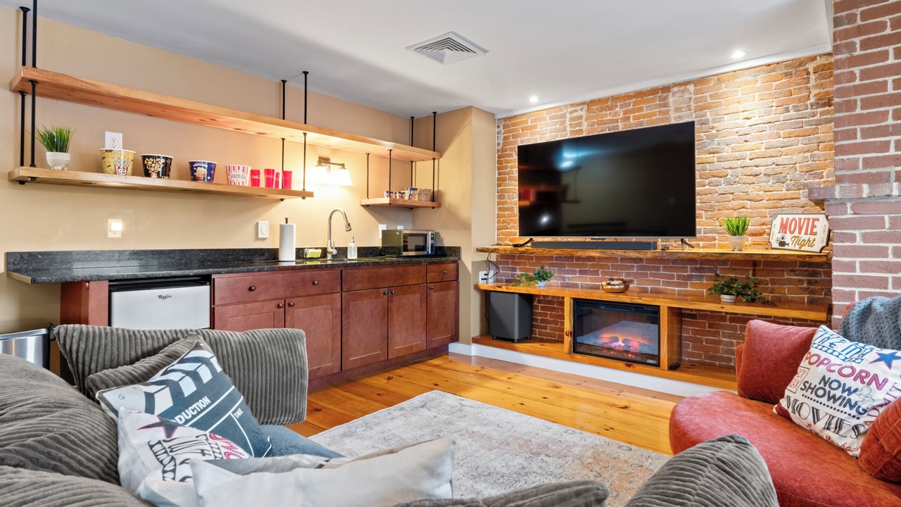 Photo of Livingroom in Hallowell