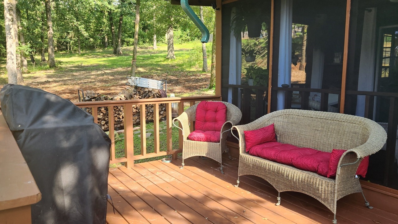 Photo of Patio Balcony in Dogwood