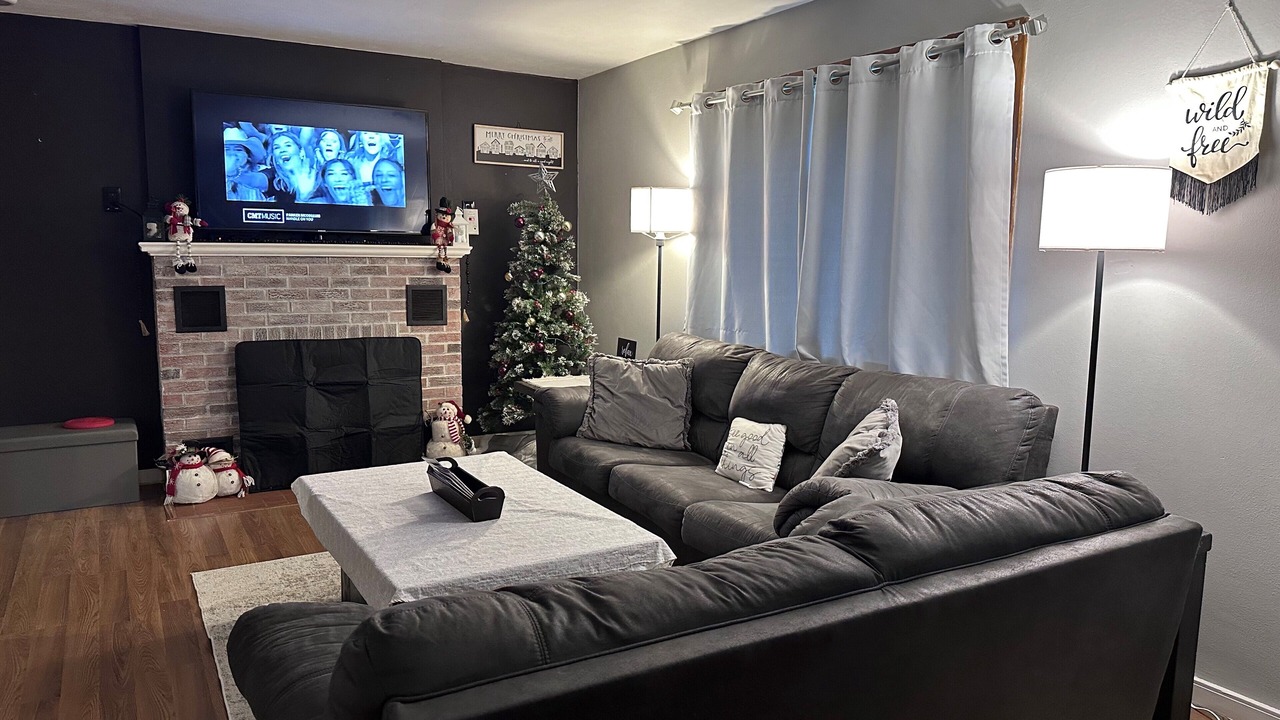 Photo of Livingroom in Olean