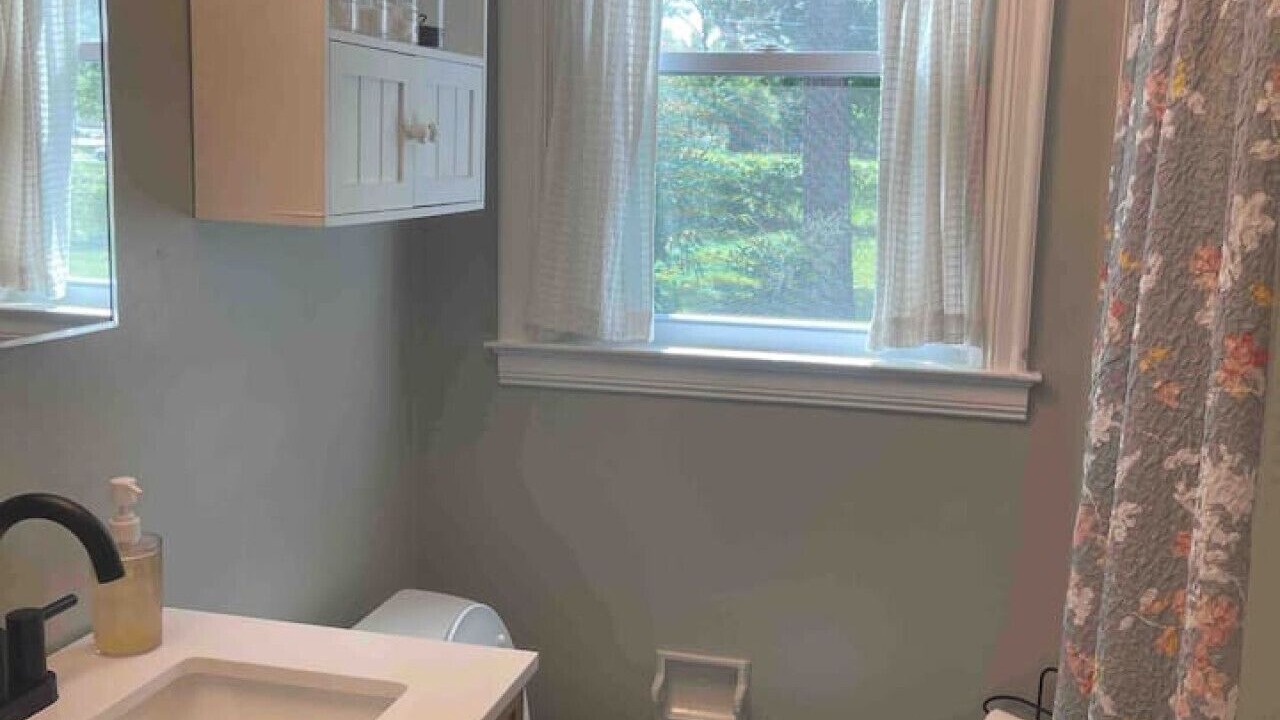 Photo of Bathroom in Turner Park
