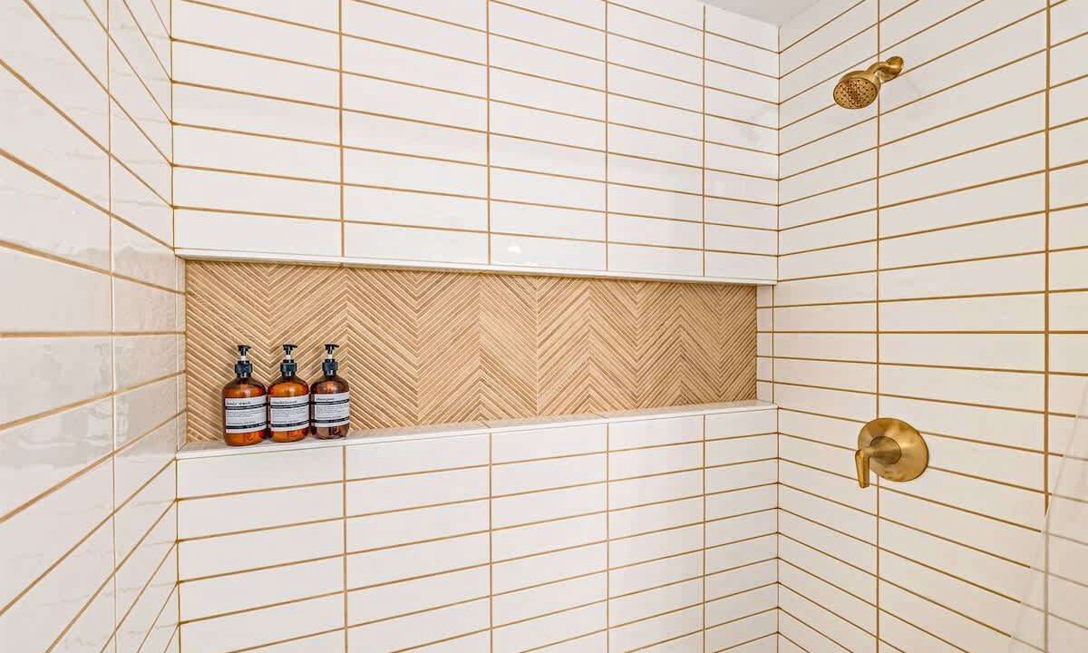 Photo of Bathroom in Maalaea
