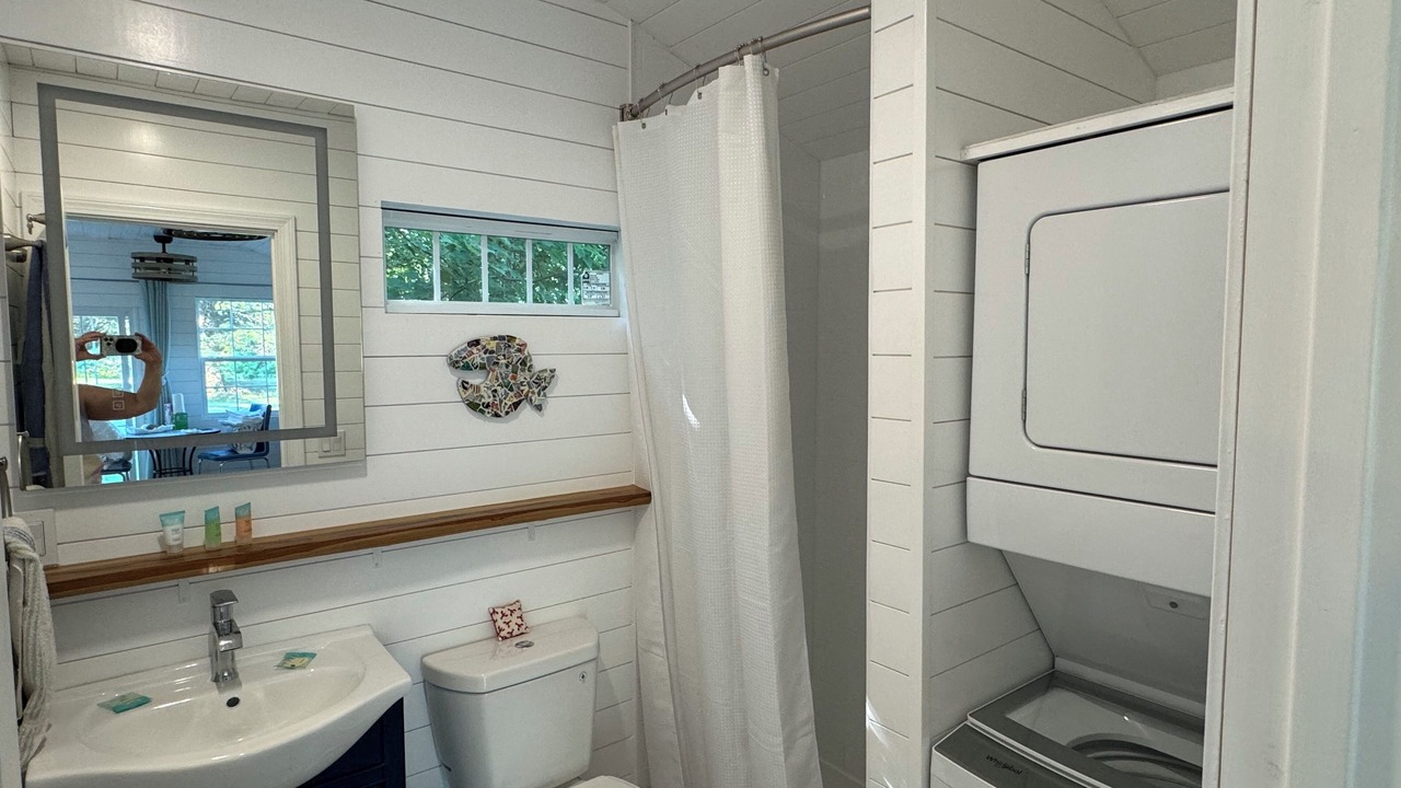 Photo of Bathroom in West Tremont