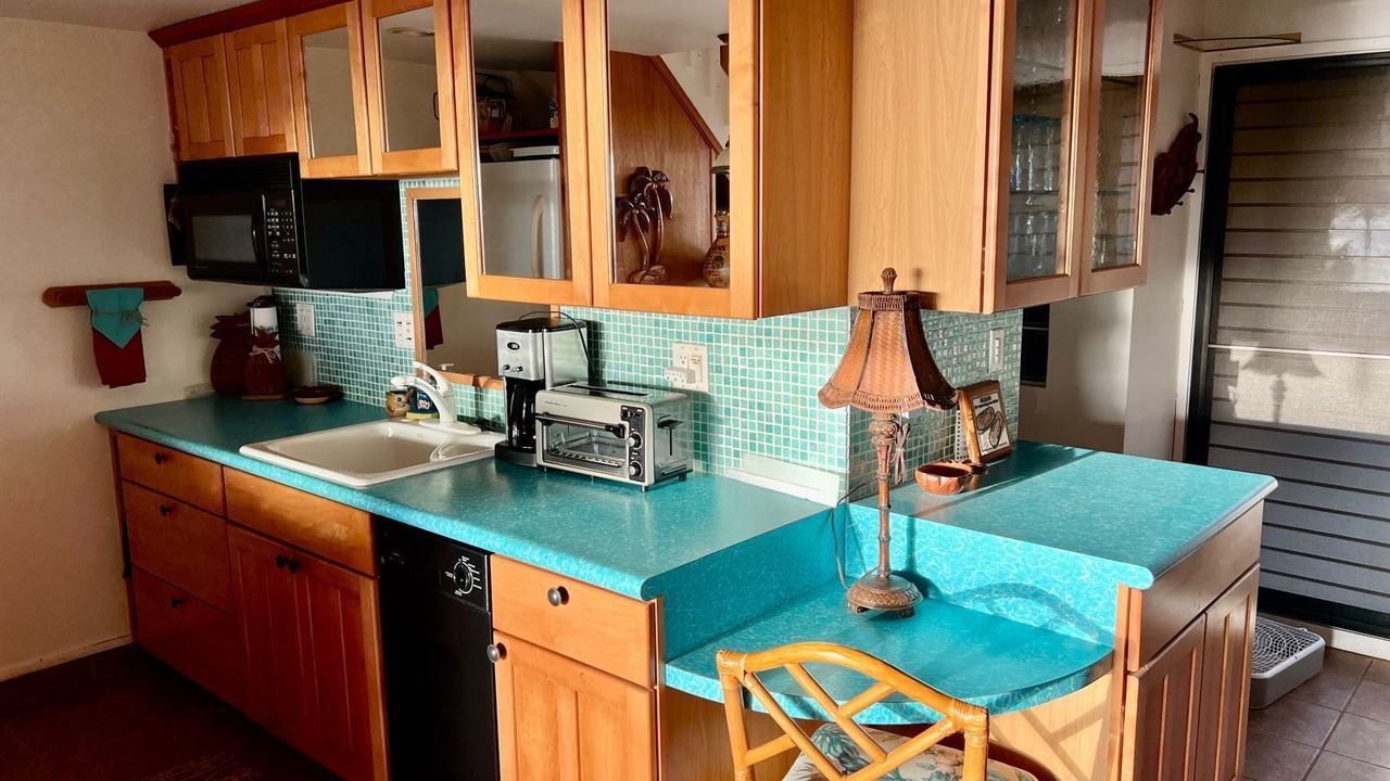 Photo of Kitchen in Maunaloa