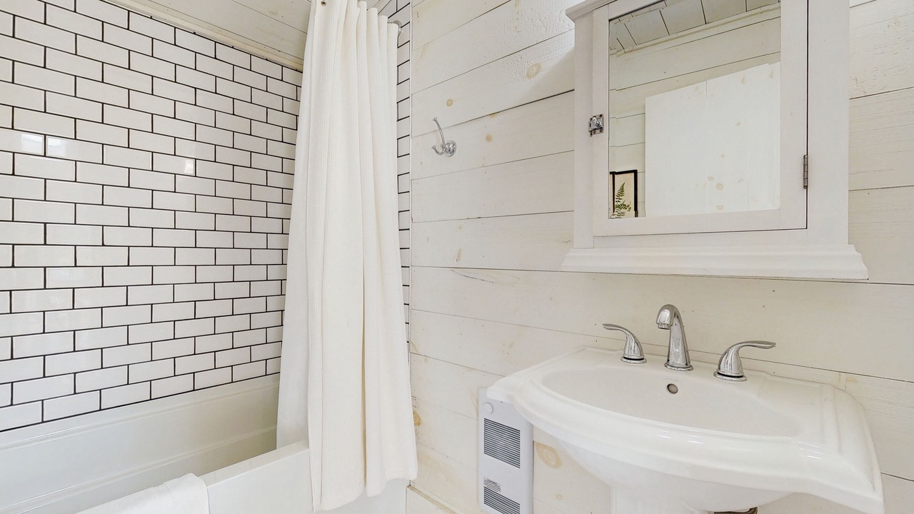 Photo of Bathroom in Boothbay Harbor