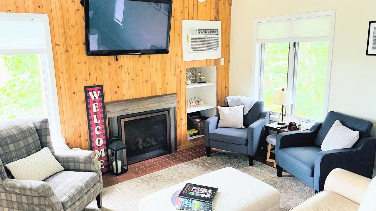 Photo of Livingroom in Clymer