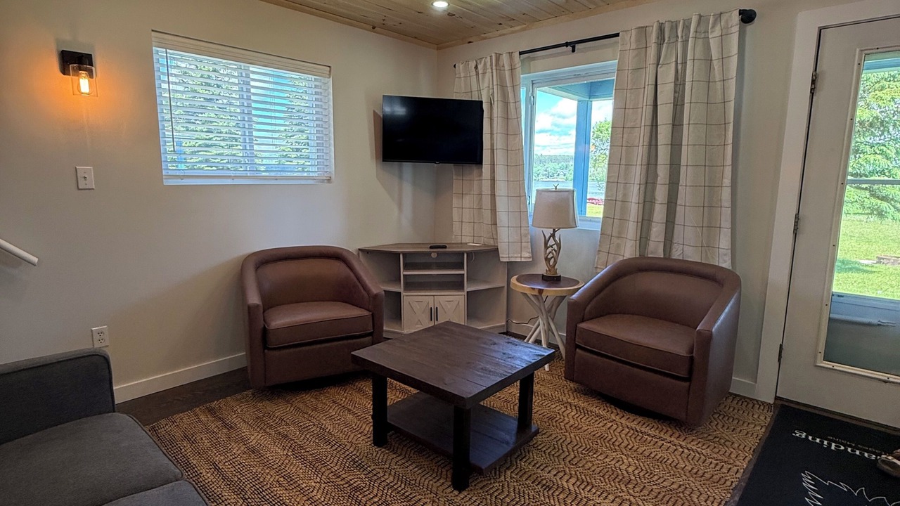Photo of Livingroom in Eagle Lake