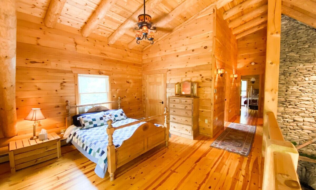 Photo of Bedroom in Center Conway