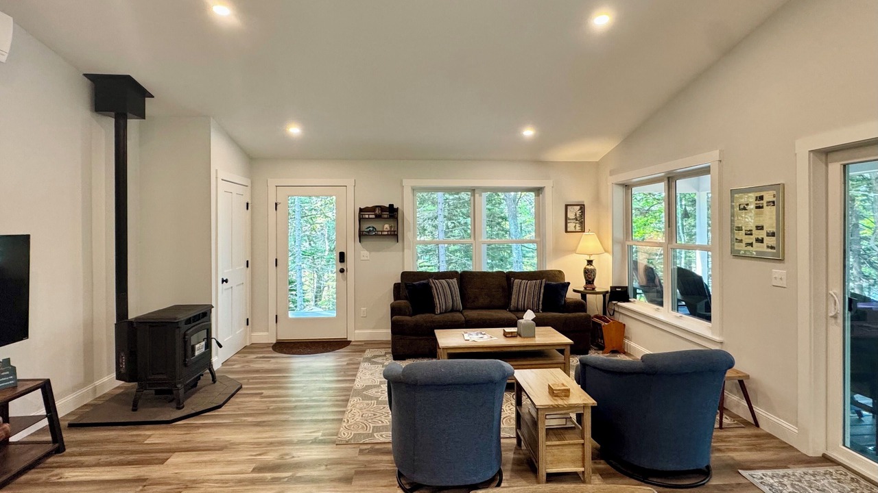 Photo of Livingroom in Bayville