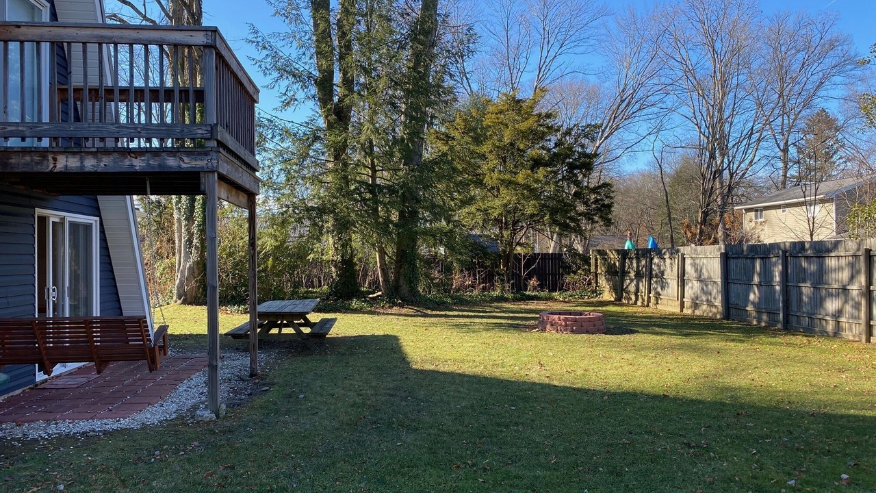 Photo of Patio Balcony in Conneaut Lakeshore