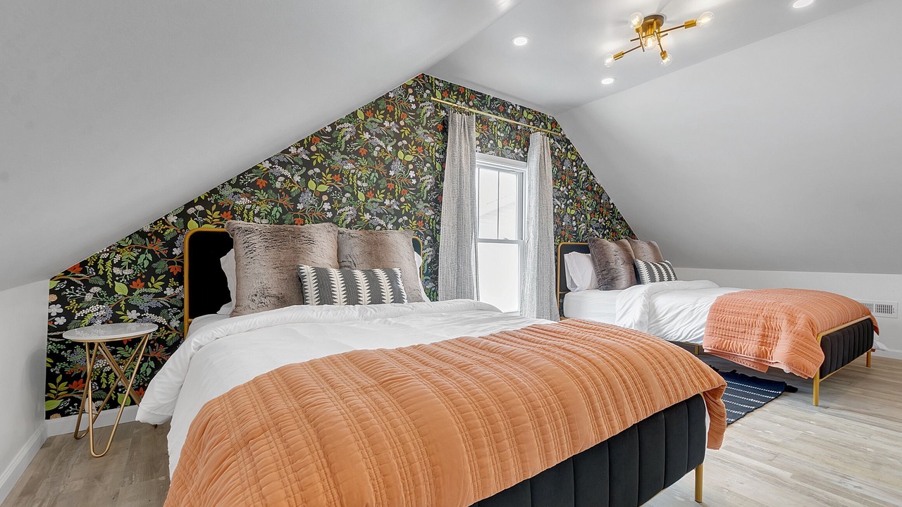 Photo of Bedroom in Williamsville