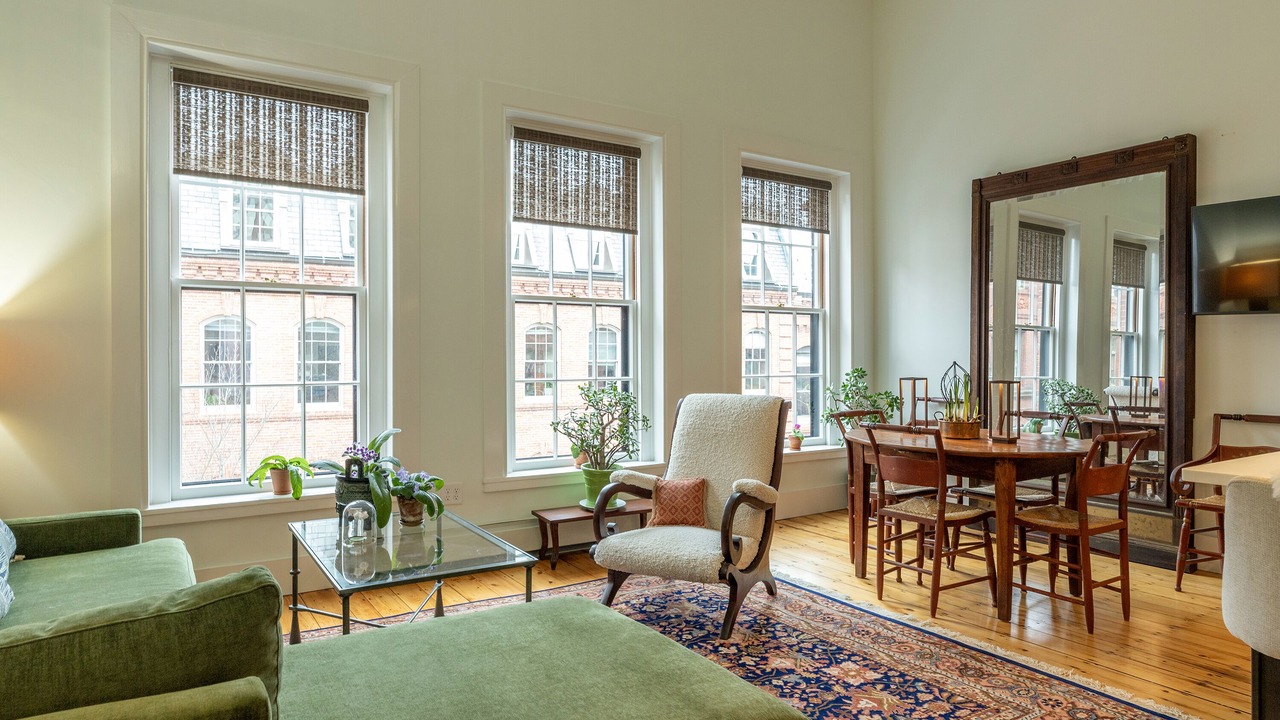 Photo of Livingroom in Downtown Portland