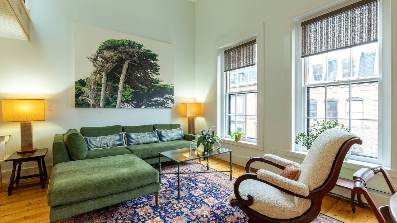 Photo of Livingroom in Downtown Portland