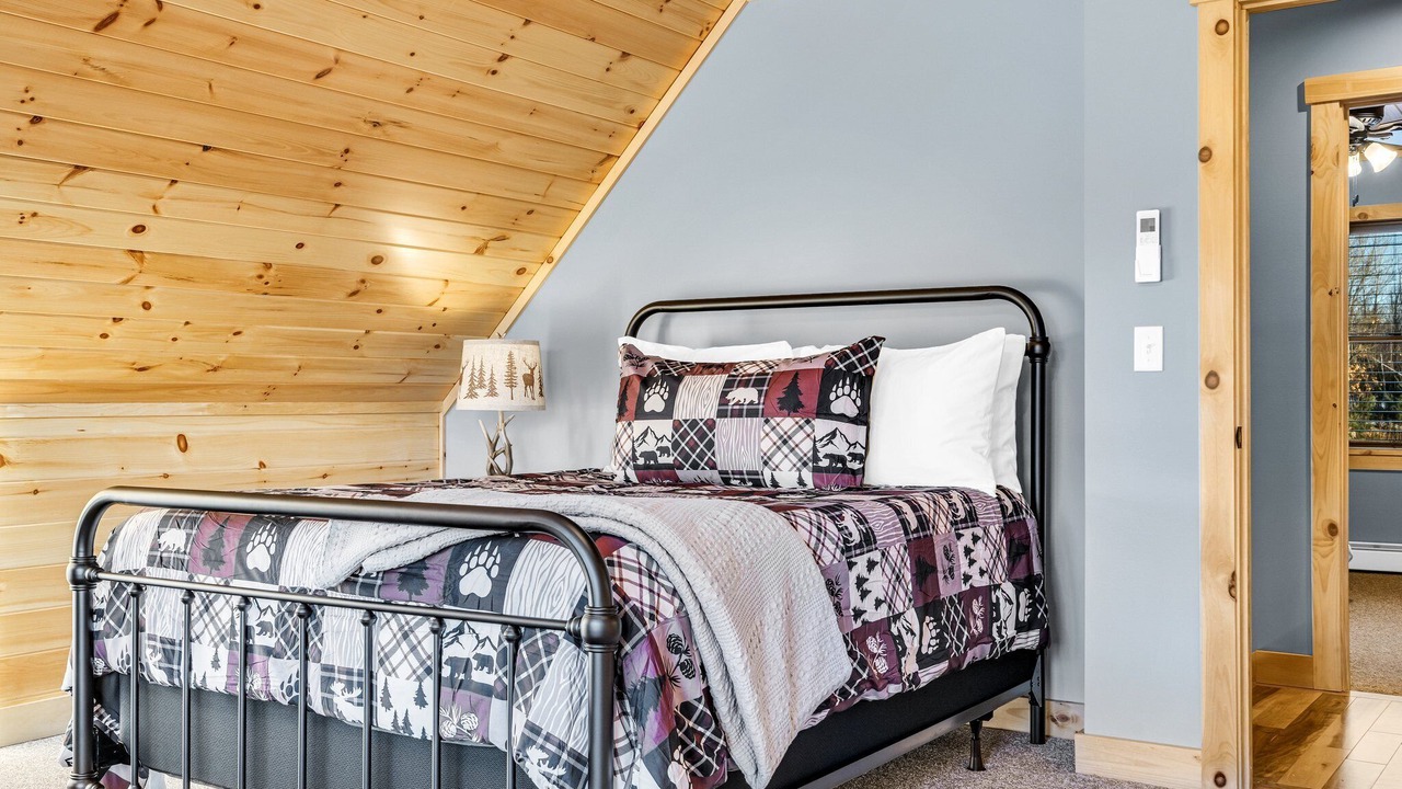 Photo of Bedroom in Greenwood