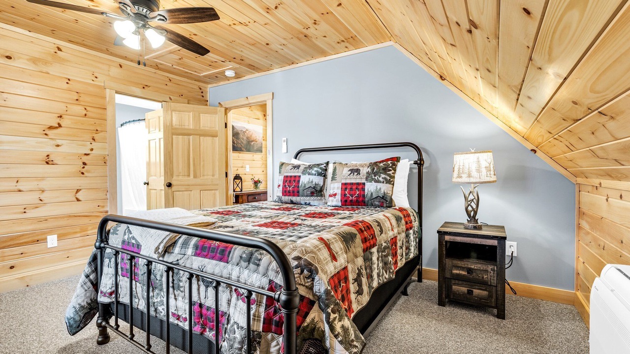 Photo of Bedroom in Greenwood